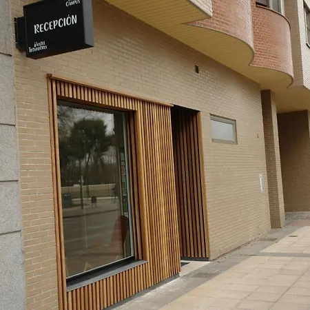 ホステル Trovadores *