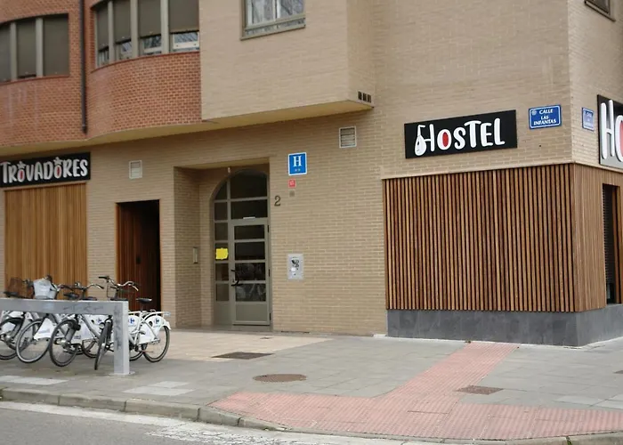 Vandrerhjem Trovadores Burgo