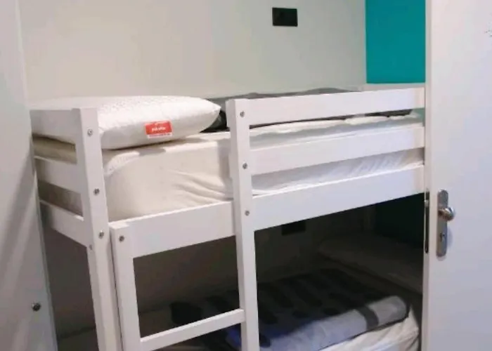 Trovadores Hostel Burgo